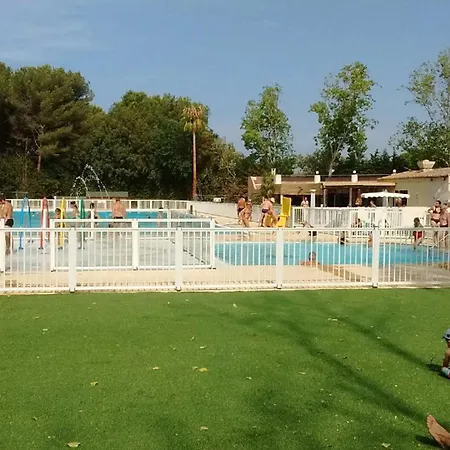 300 Metres De La Lägenhet Six-Fours-les-Plages