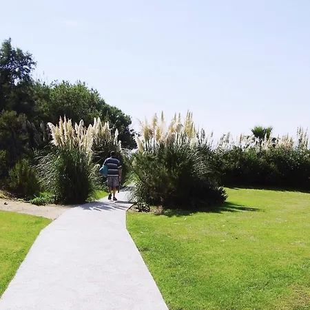300 Metres De La * Six-Fours-les-Plages